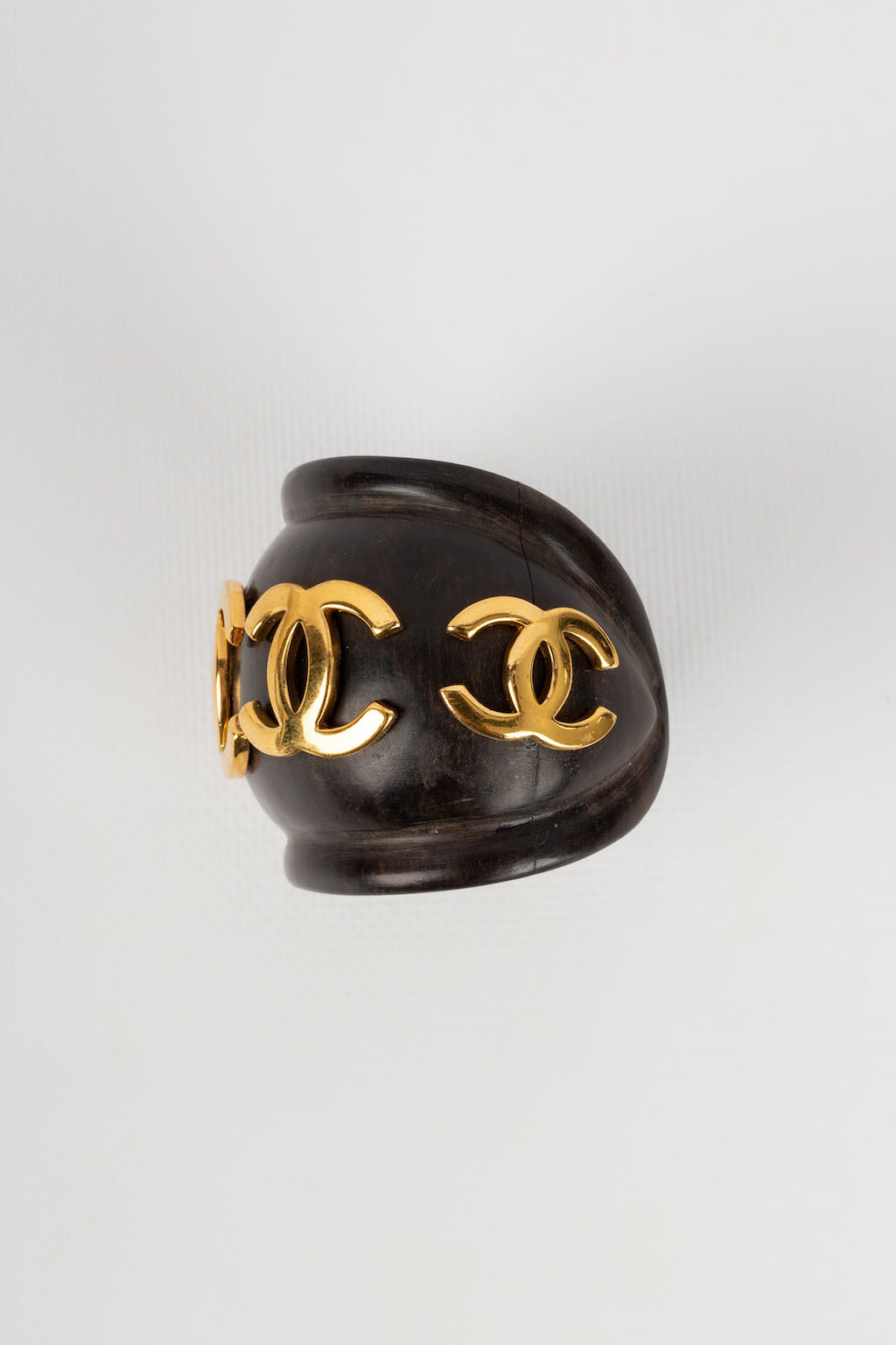 Bracelet en bois Chanel 1990s