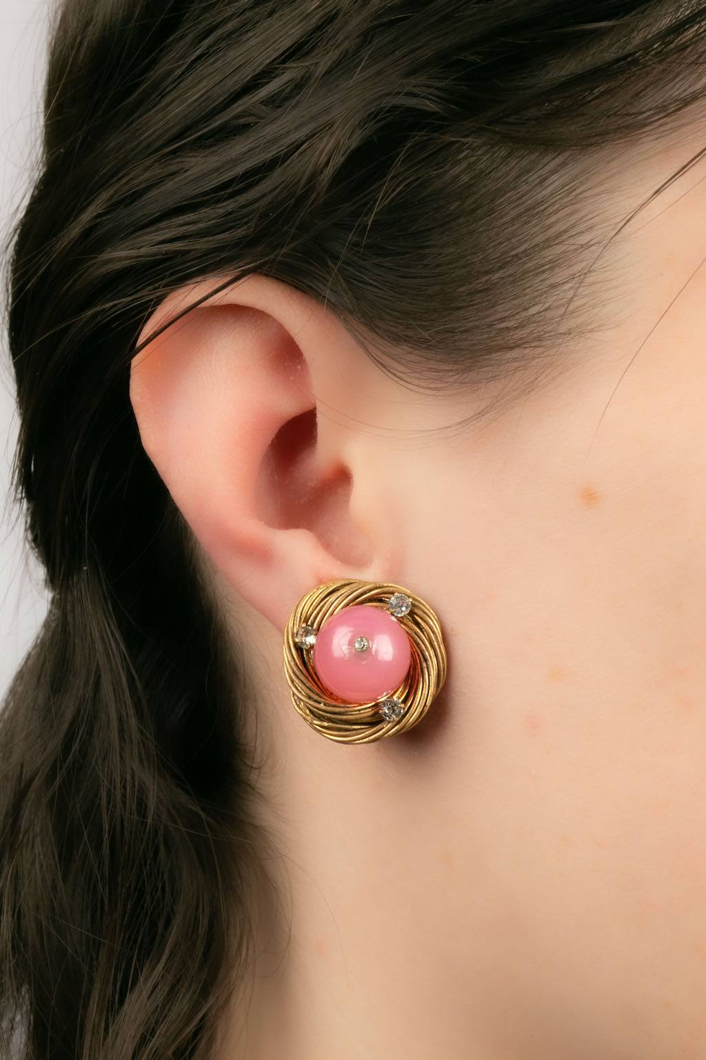 Boucles d'oreilles roses Chanel 