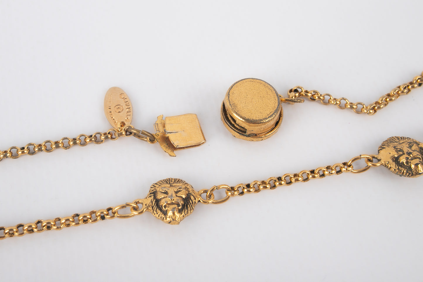 Collier lion Chanel