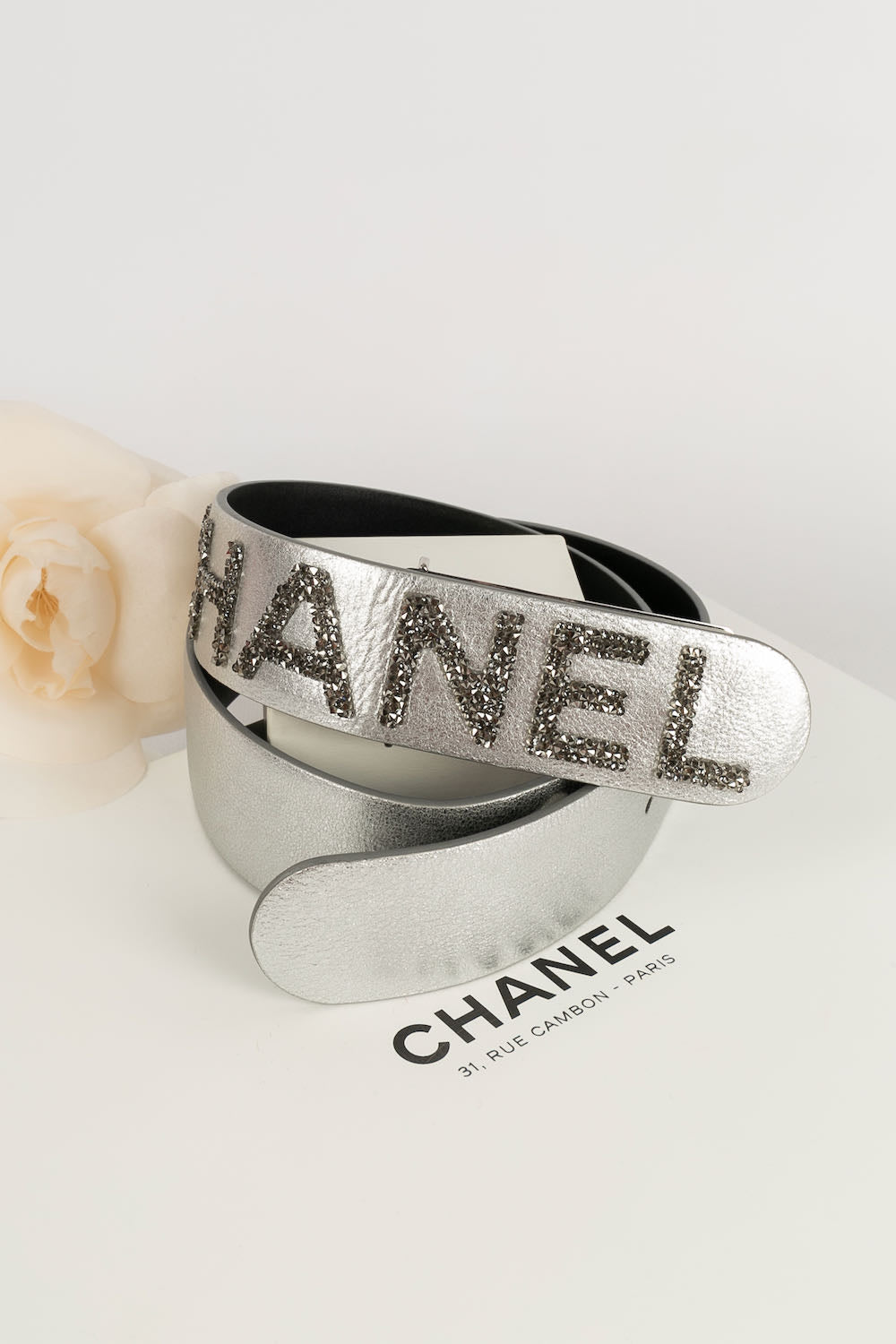 Ceinture argentée Chanel