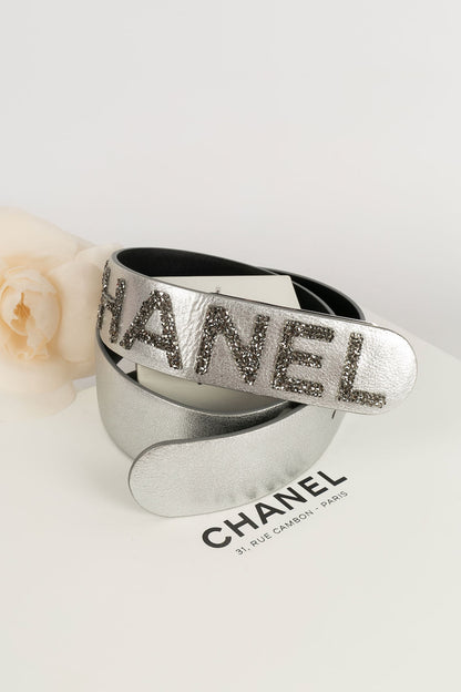 Ceinture argentée Chanel