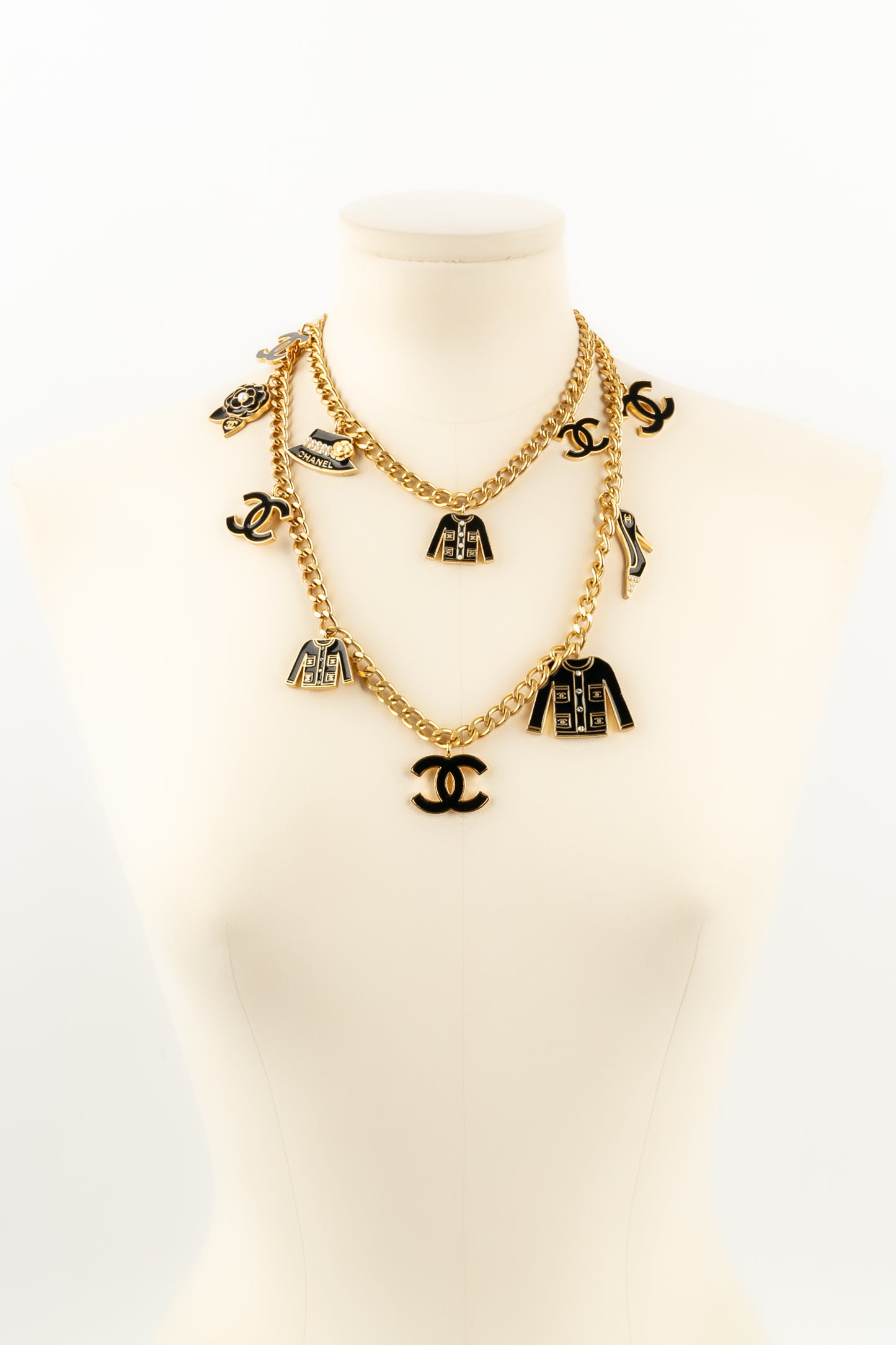 Chanel charms necklace Fall 2002