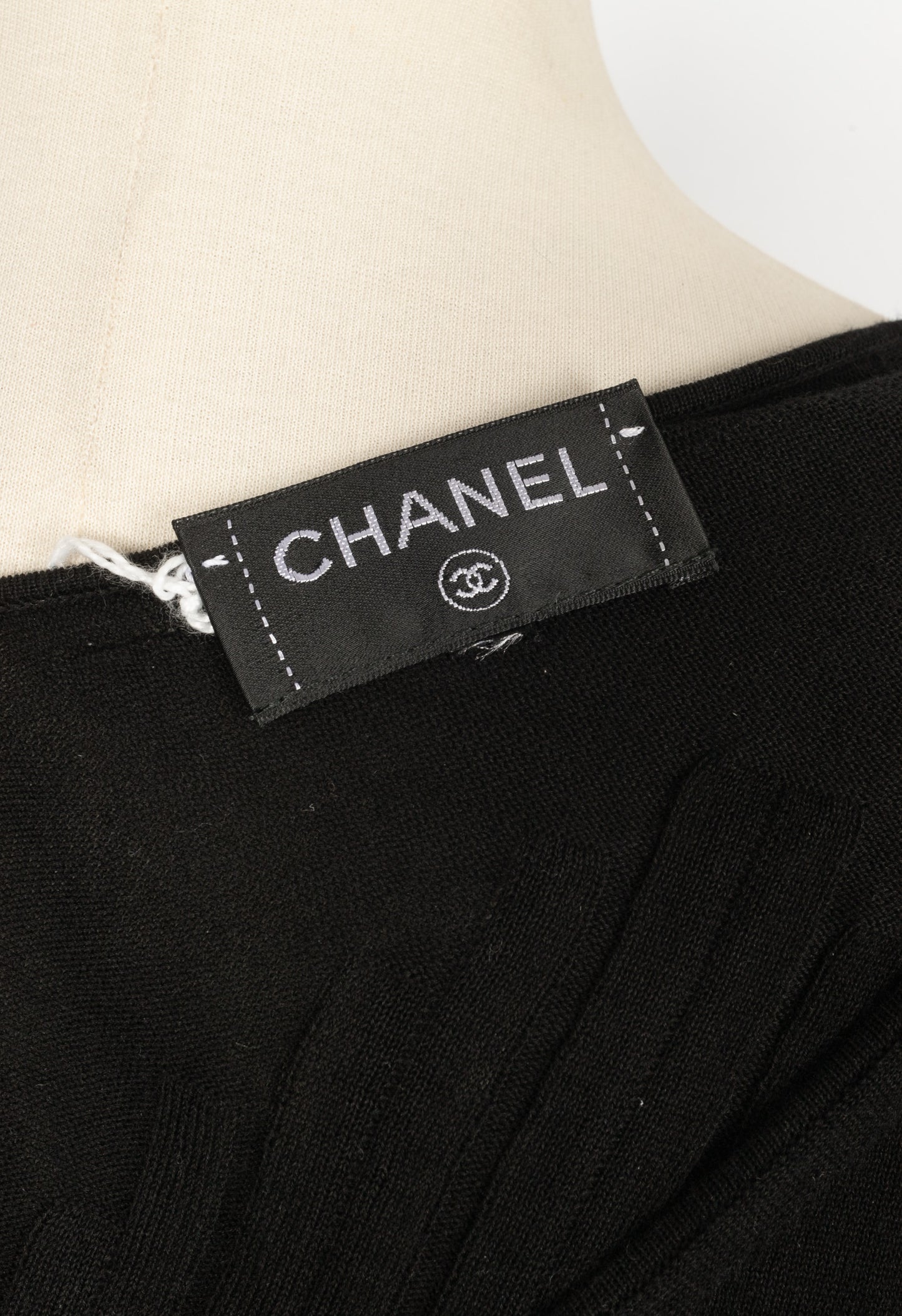 Haut noir Chanel