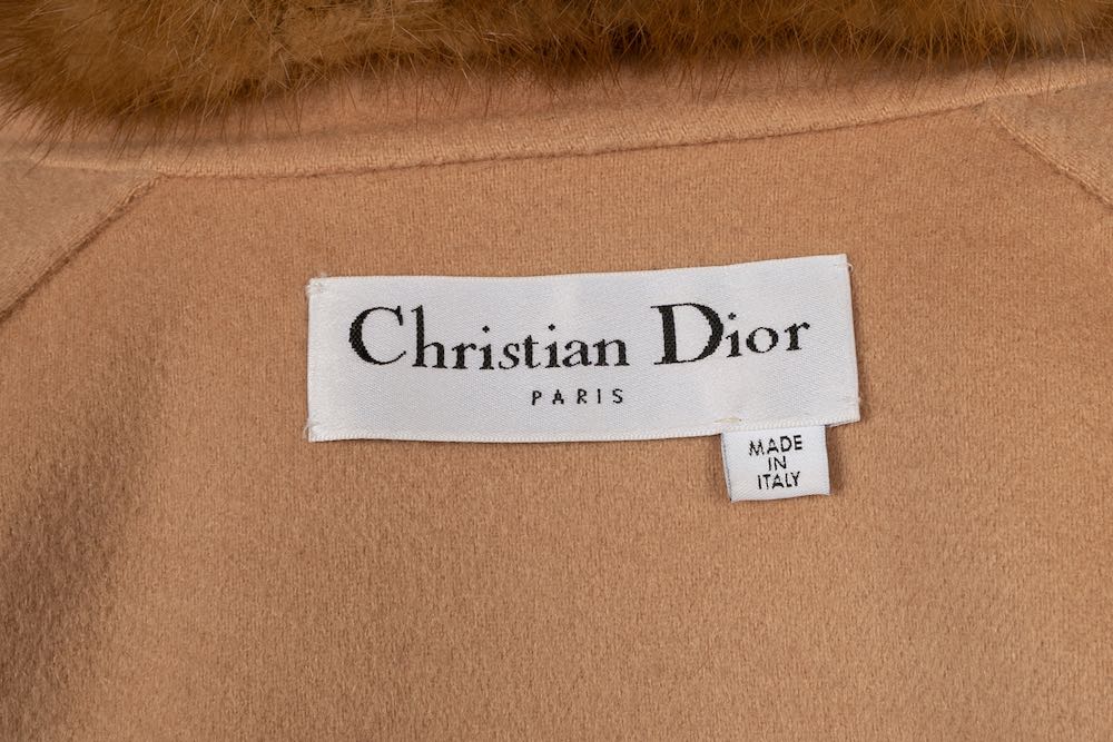 Cape Christian Dior 2009