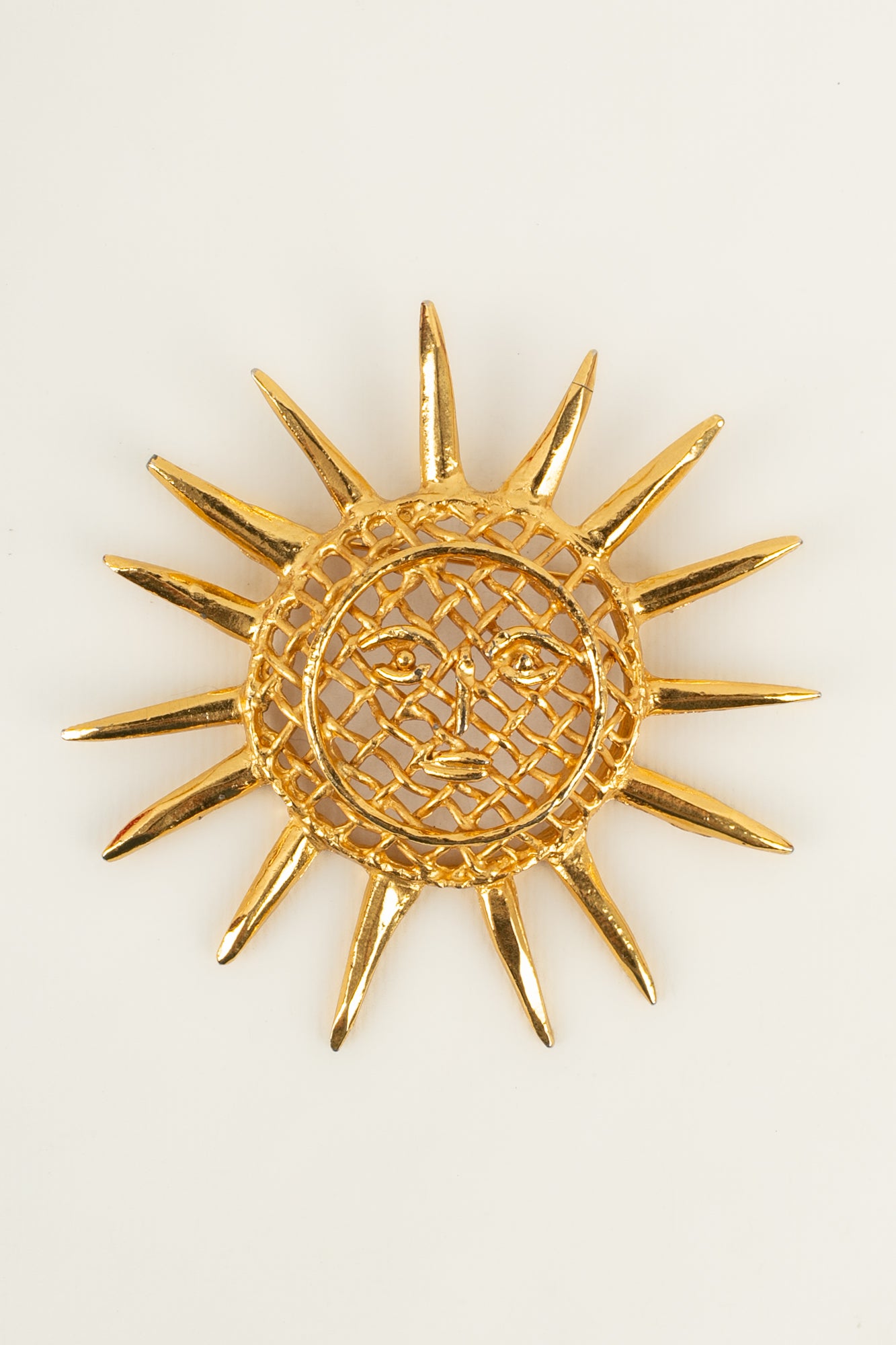 Broche soleil Lacroix