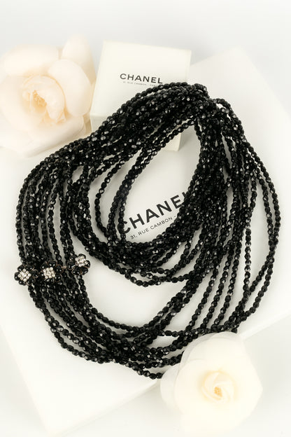 Collier camélias Chanel