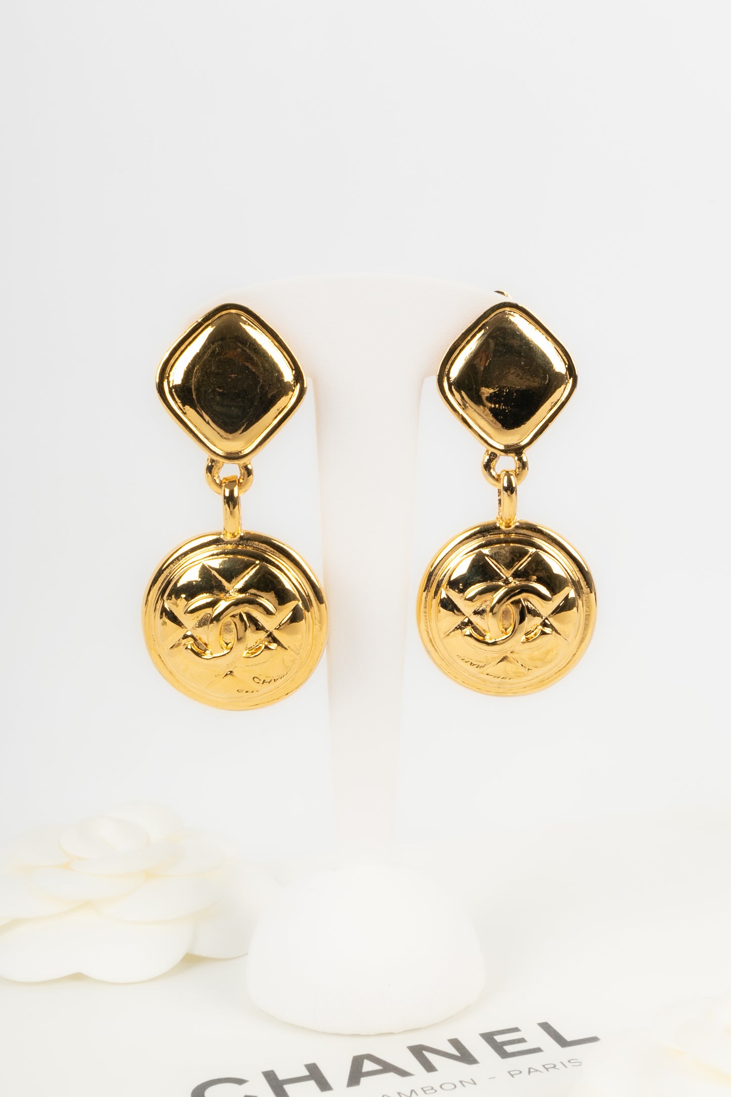 Boucles d'oreilles Chanel 1980's