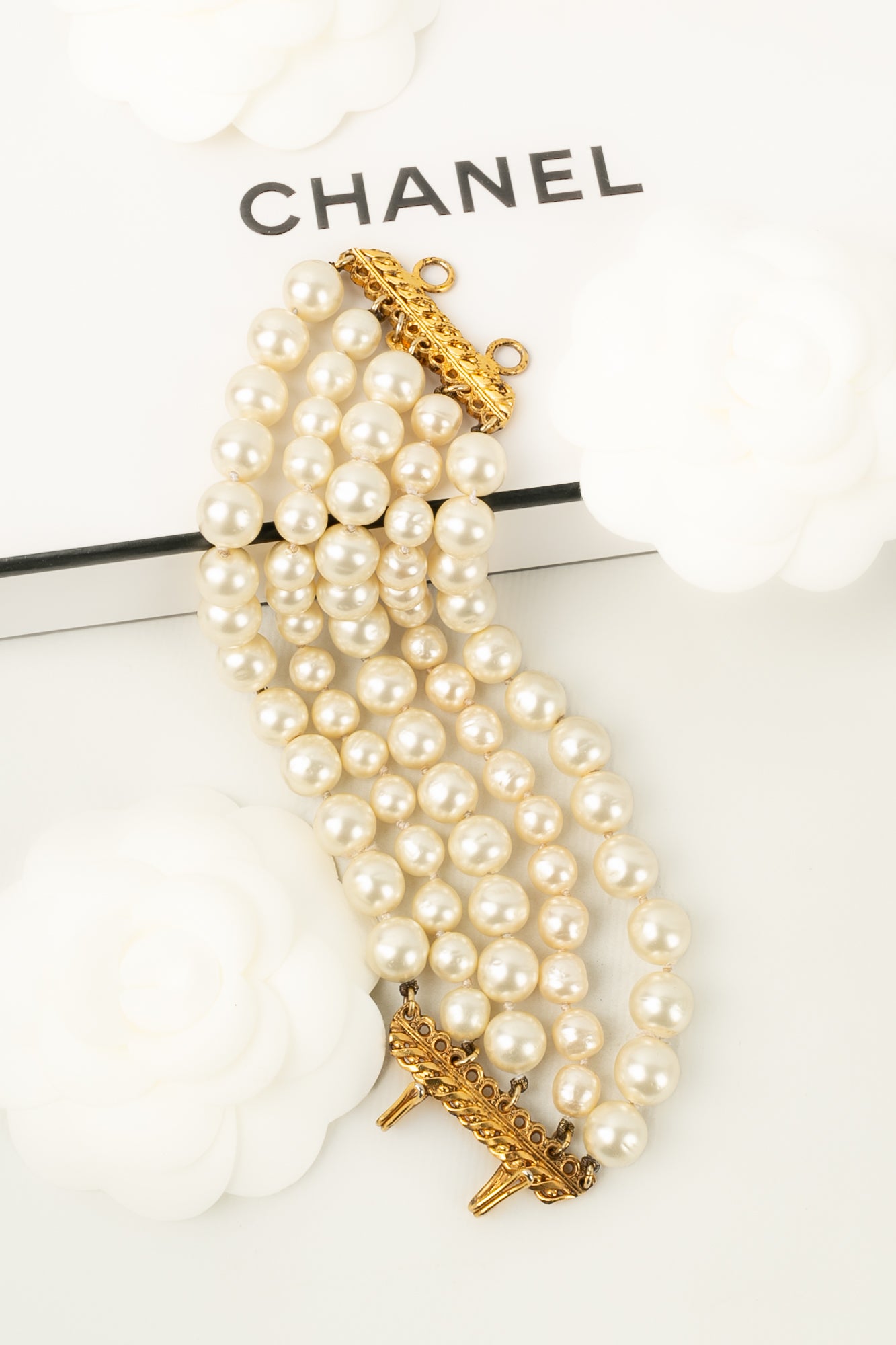 Bracelet de perles nacrées Chanel