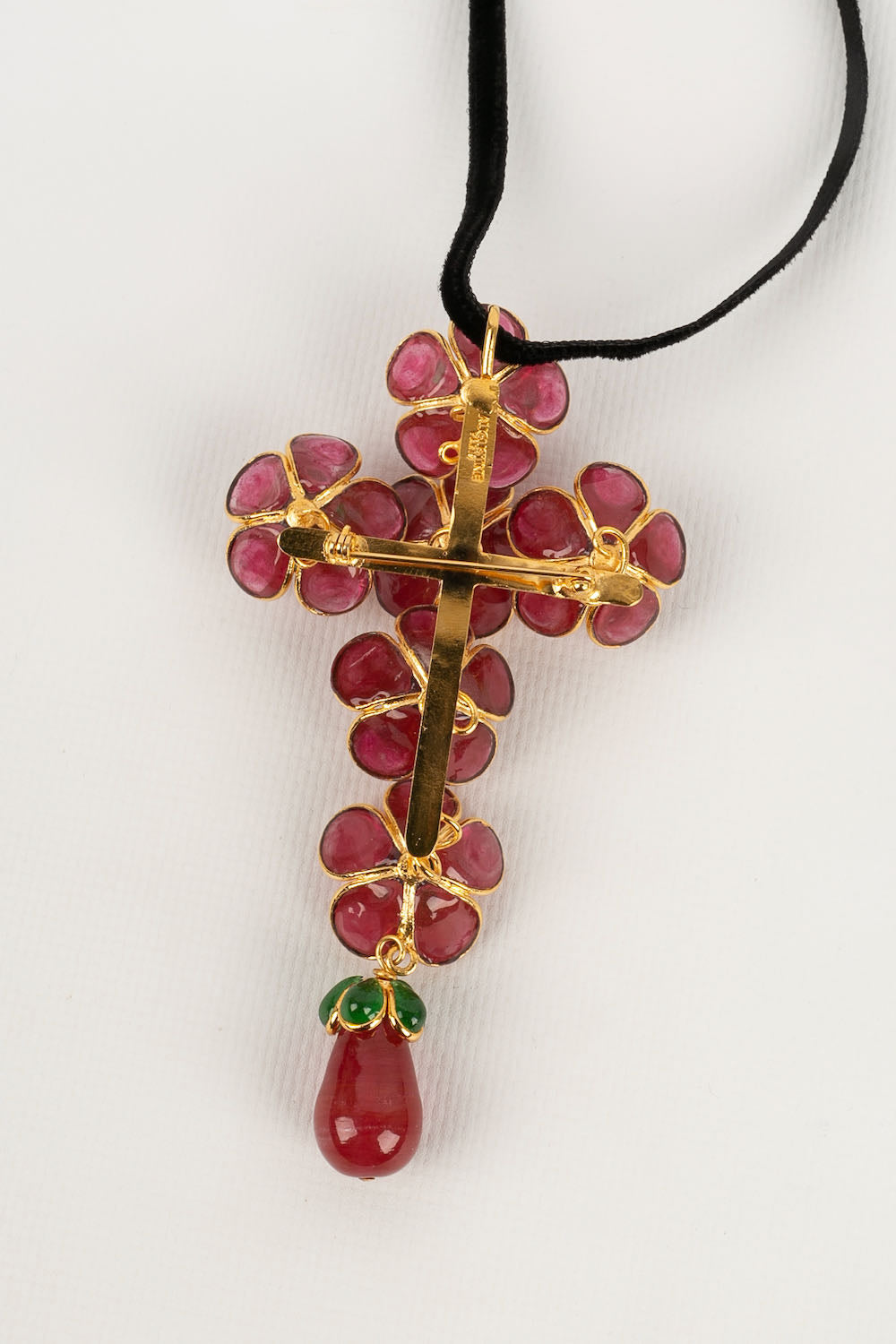 Collier croix Augustine