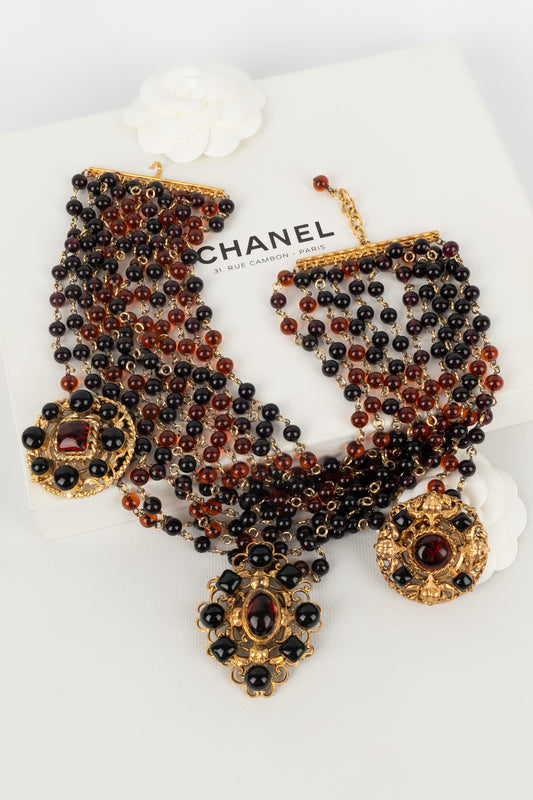 Imposant collier plastron Chanel