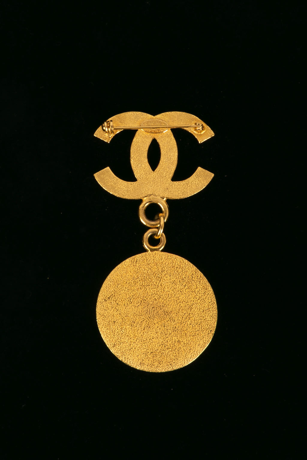 Broche dorée Chanel 1995