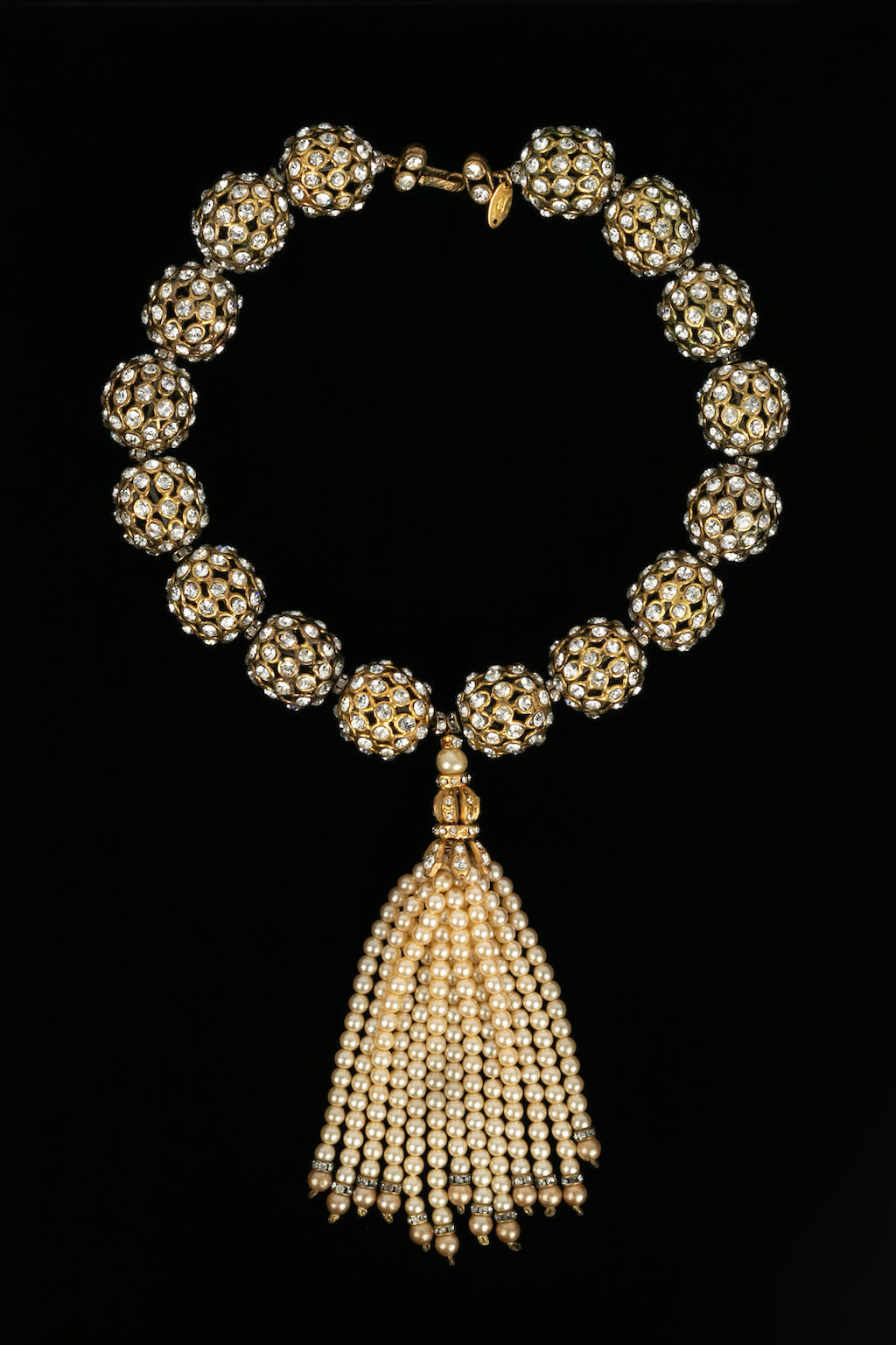 Exceptionnel collier Chanel 1983