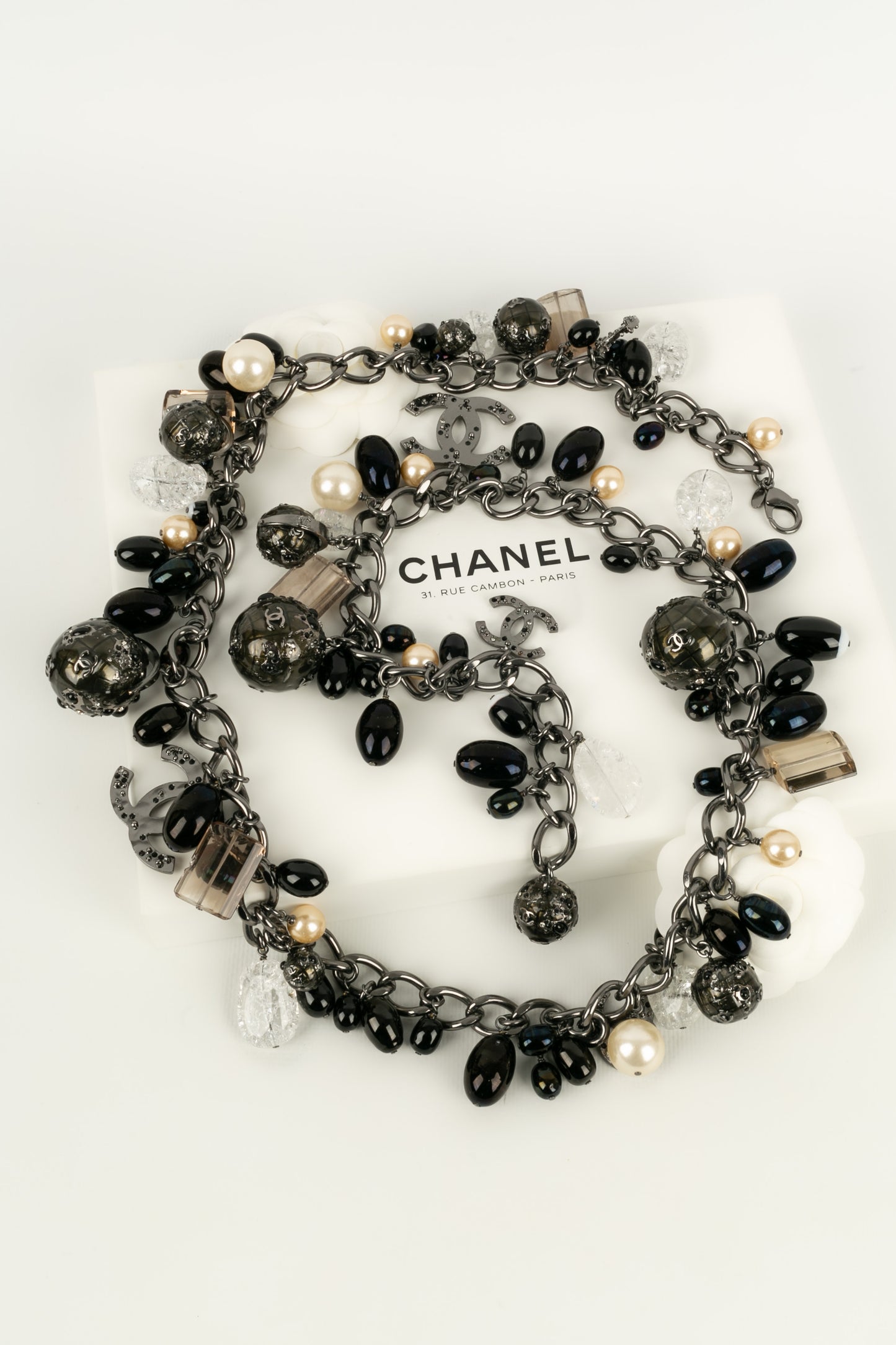 Imposant collier Chanel Automne 2004