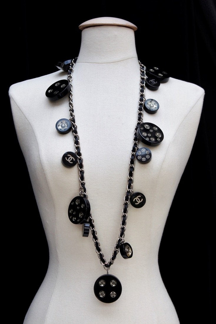 Long collier Chanel Automne 2003