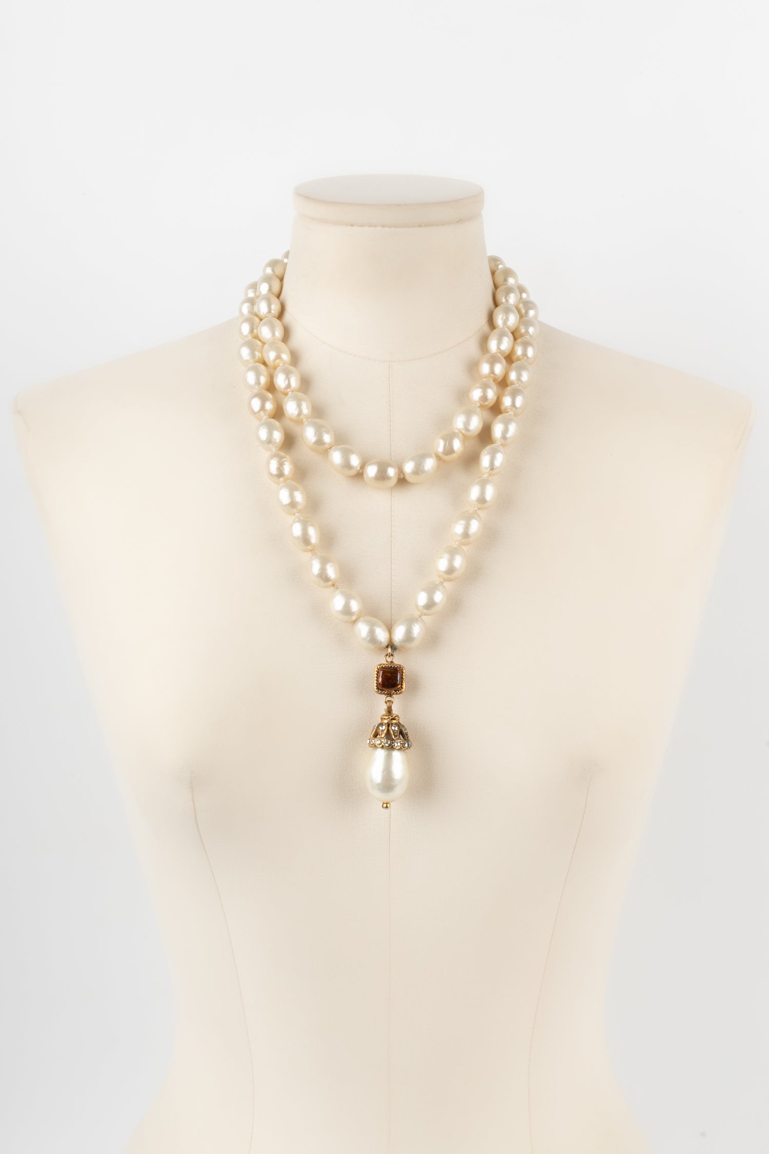 Collier de perles Chanel 1980s