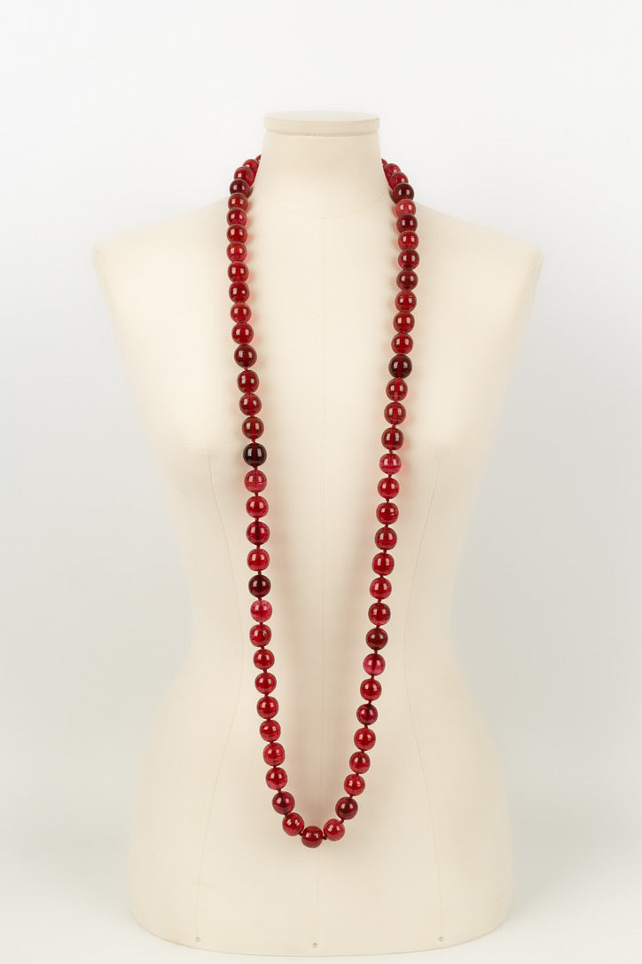 Collier de perles rouge Chanel