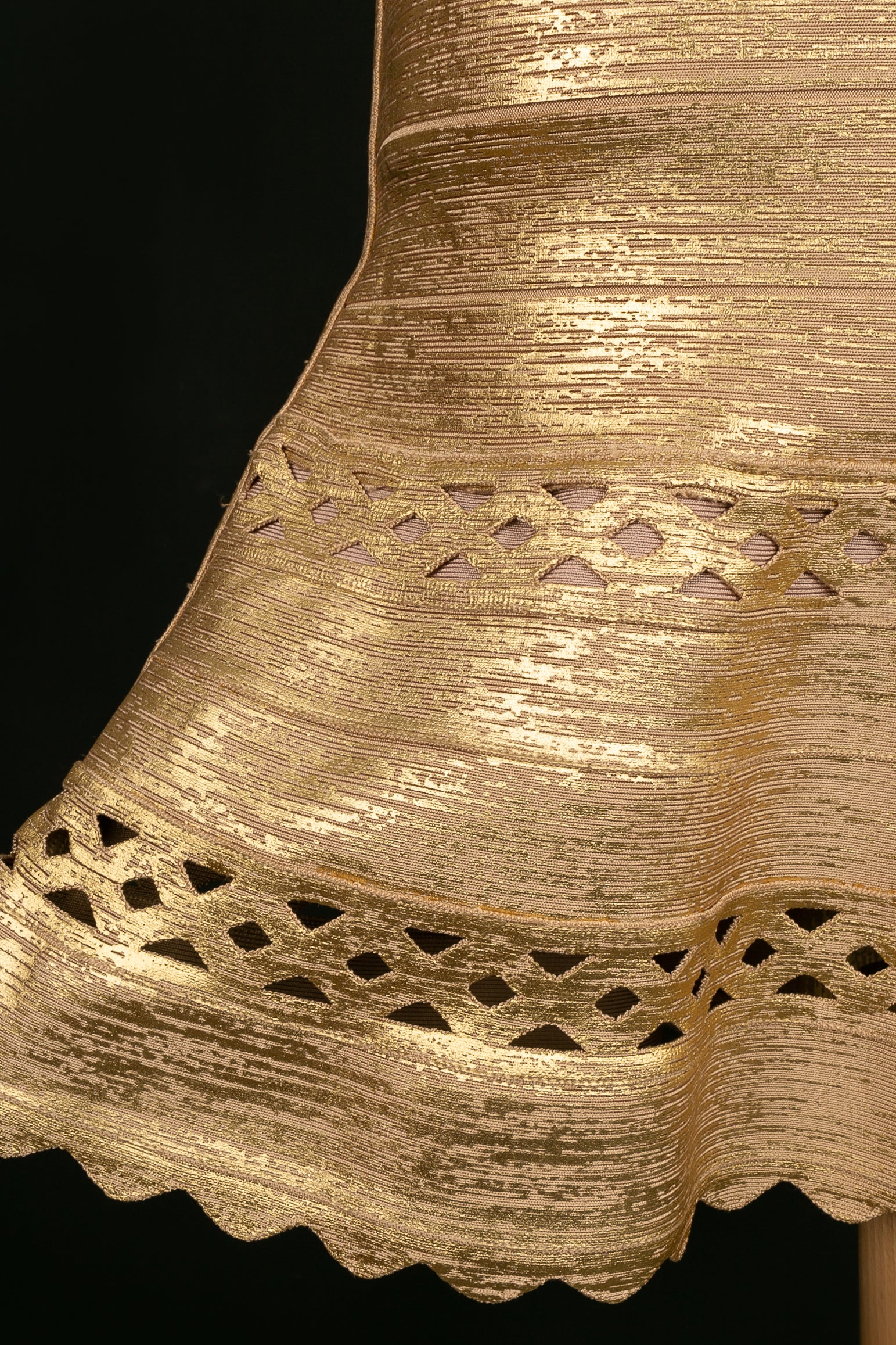 Herv Lger golden dress Les Merveilles De Babellou Herv Lger golden dress Les Merveilles De Babellou