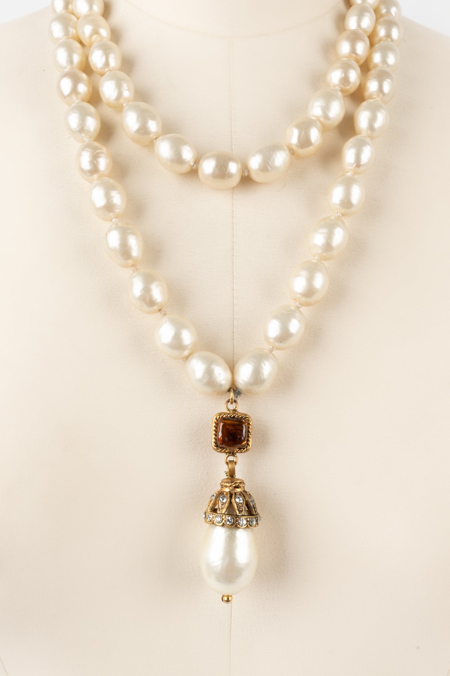 Collier de perles Chanel 1980s