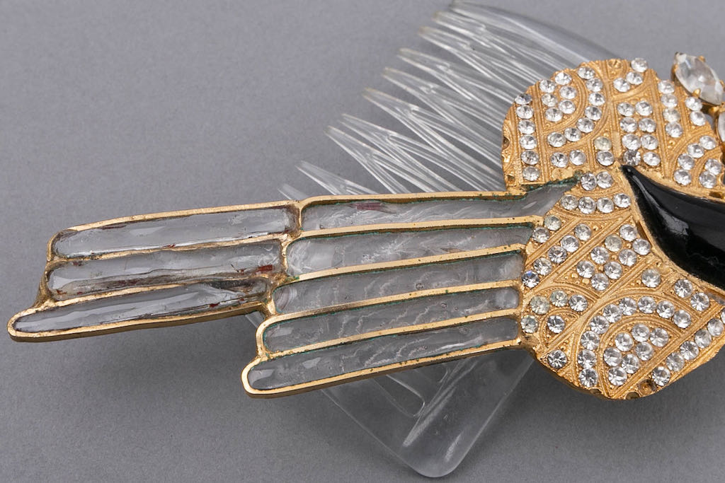 Comb in gilded metal and glass paste