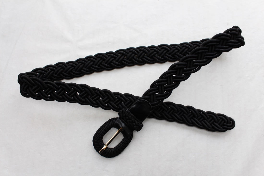 Belt in black passementerie