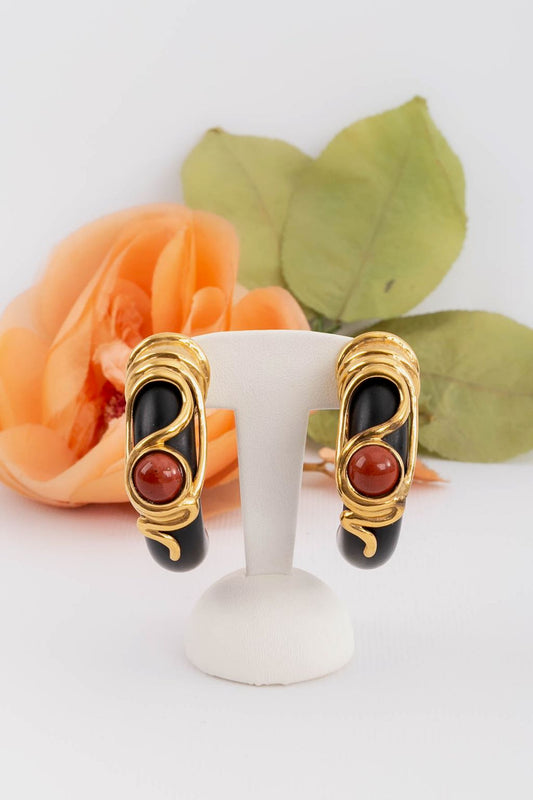 Wooden ethnic earrings