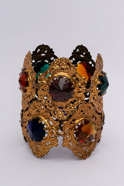 Theater golden cuff bracelet