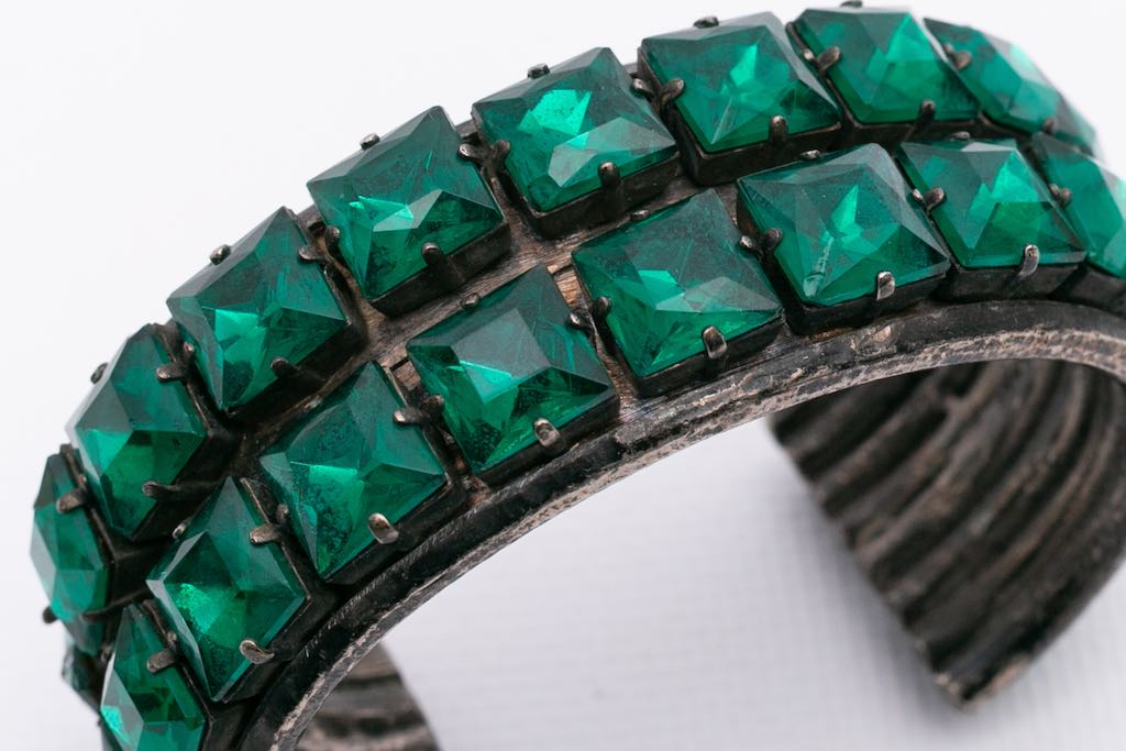 Yves Saint Laurent Haute Couture bracelet with green rhinestones (Attributed to)