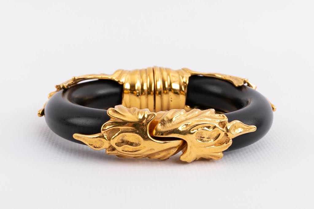 Gilted metal and wood bracelet