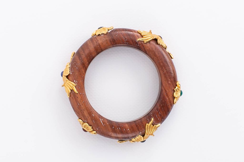 Wooden and hard stones bracelet
