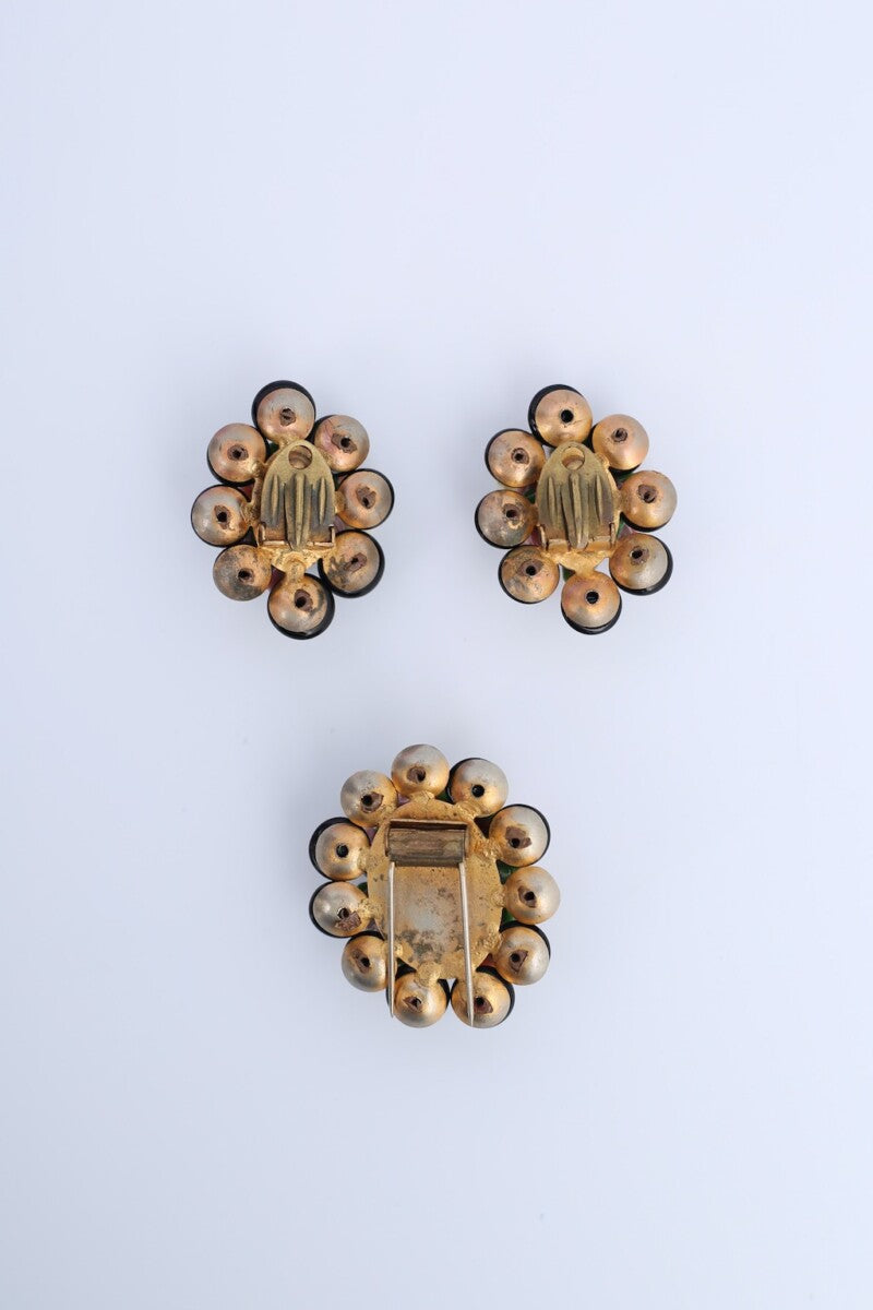 Earrings and brooch set in gilded metal and glass paste representing flowers