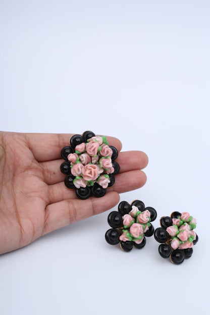 Earrings and brooch set in gilded metal and glass paste representing flowers