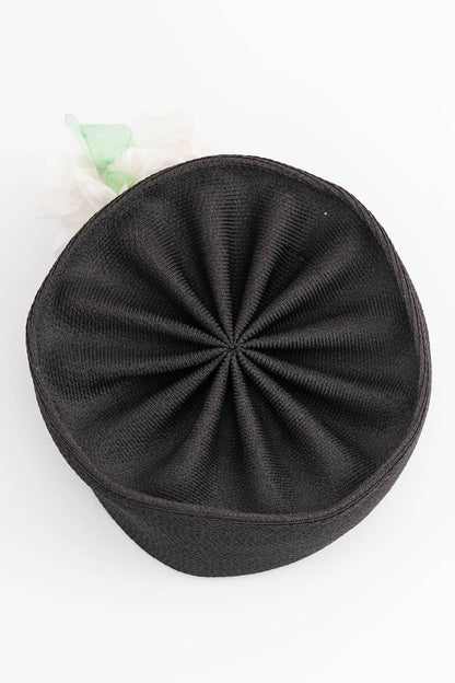 Chapeau en paille orné d'une fleur Leslie James