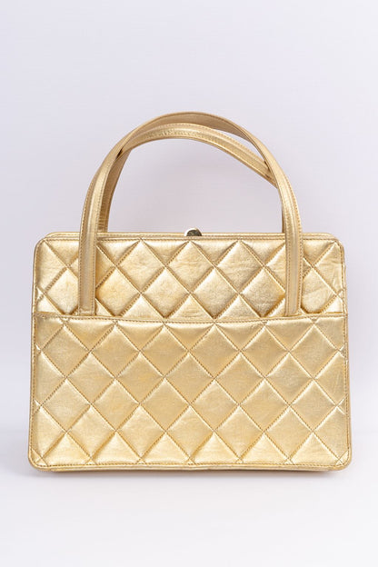 Chanel evening bag in gold leather