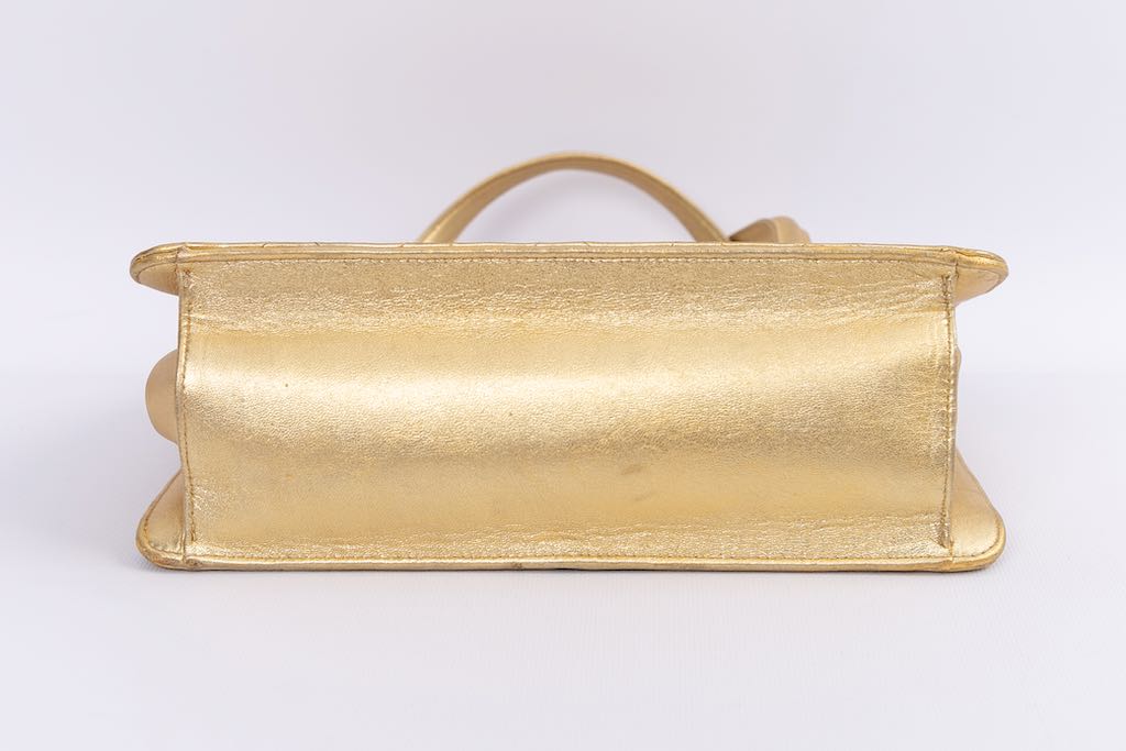 Chanel evening bag in gold leather