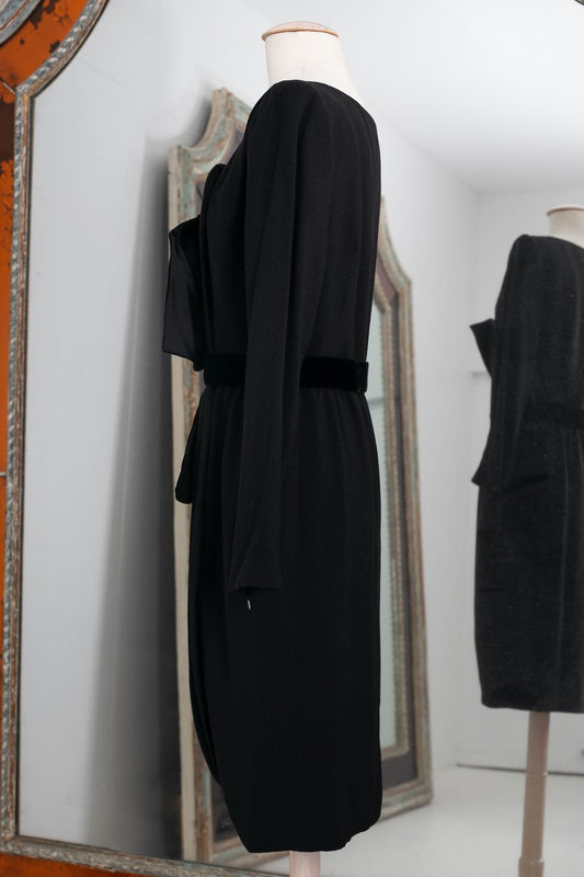 Robe noire Yves Saint Laurent Haute Couture