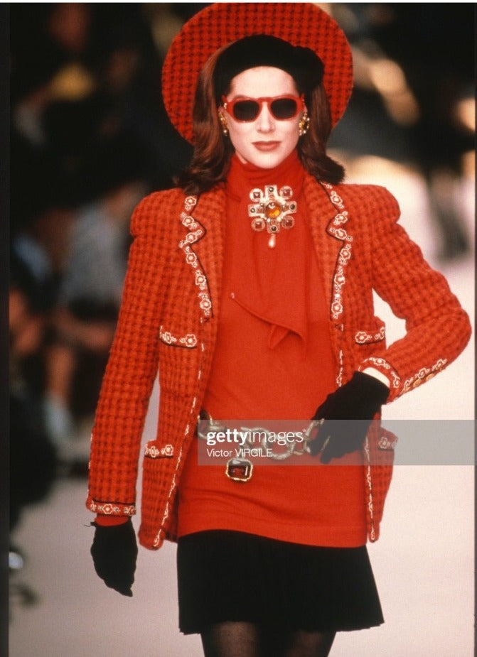 Chanel Suit Autumn-Winter 1990/91