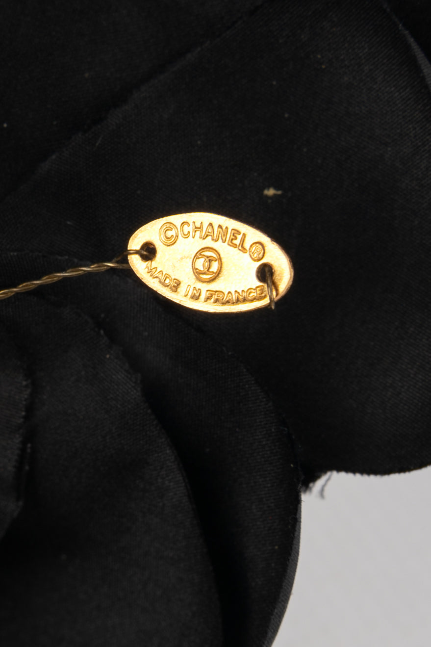 Broche camélia Chanel 