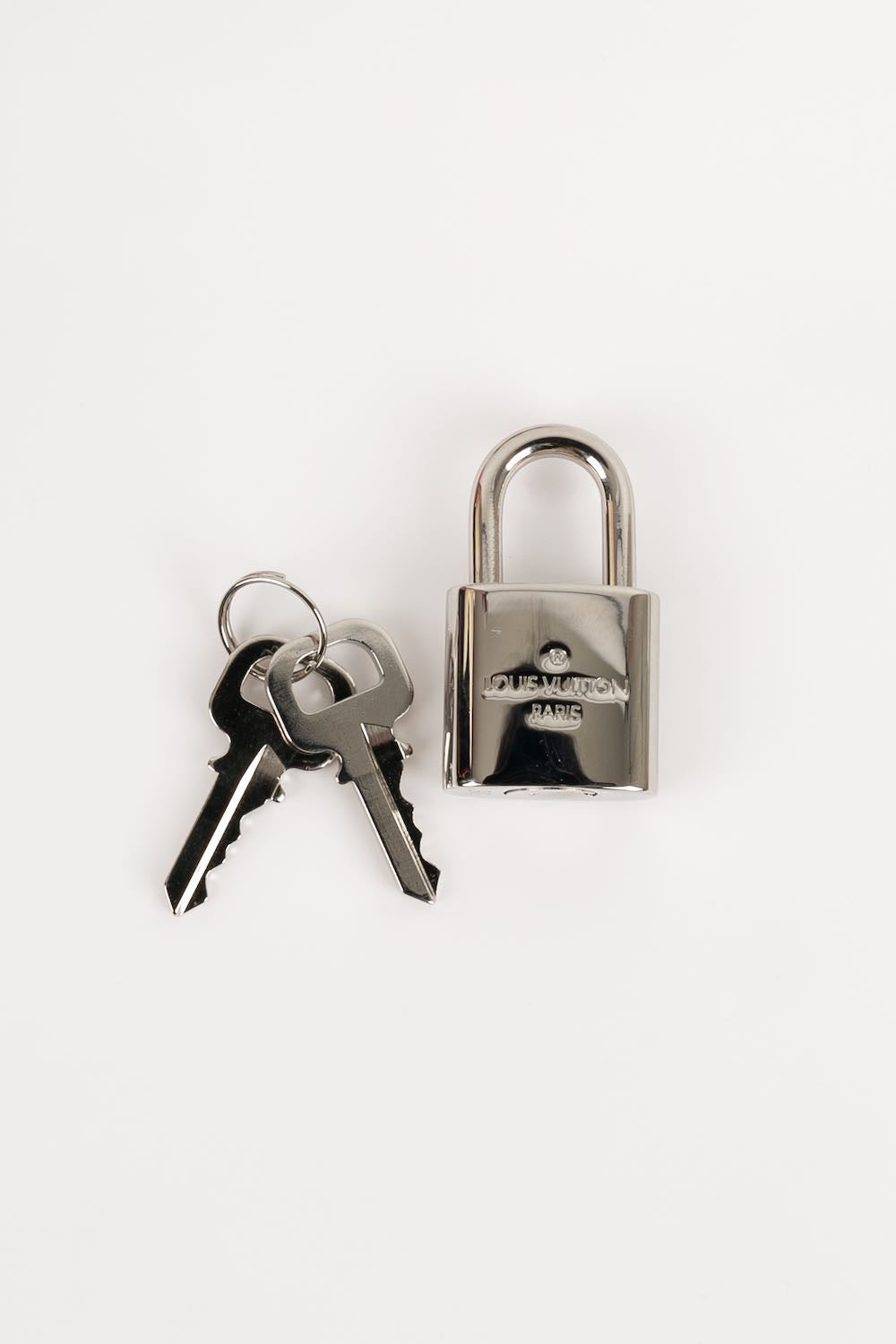 Louis Vuitton Lock and Key Set - Silver Travel, Accessories