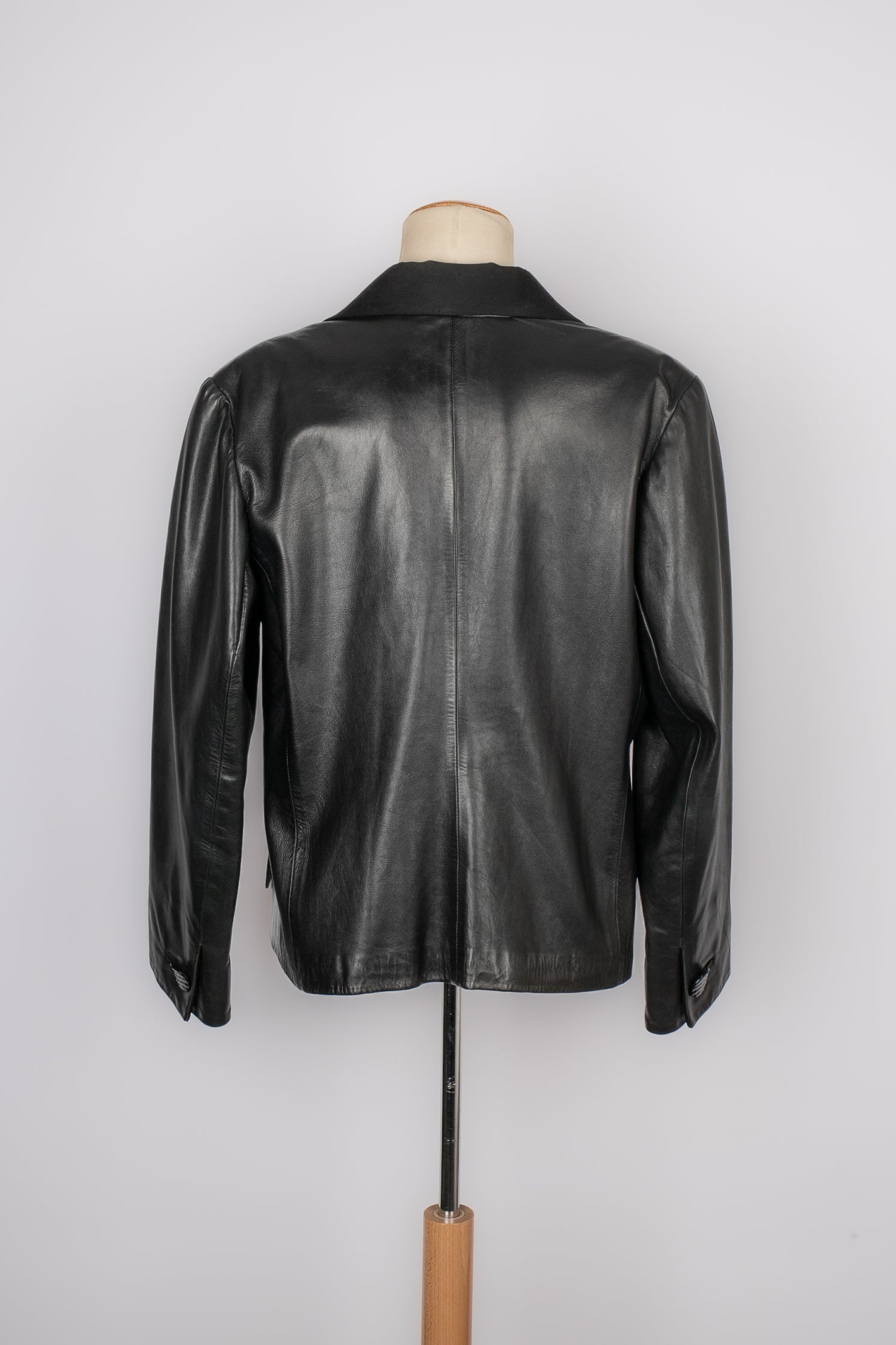 Cuir Yves Saint Laurent Yves Saint Laurent Leather Jacket – Les