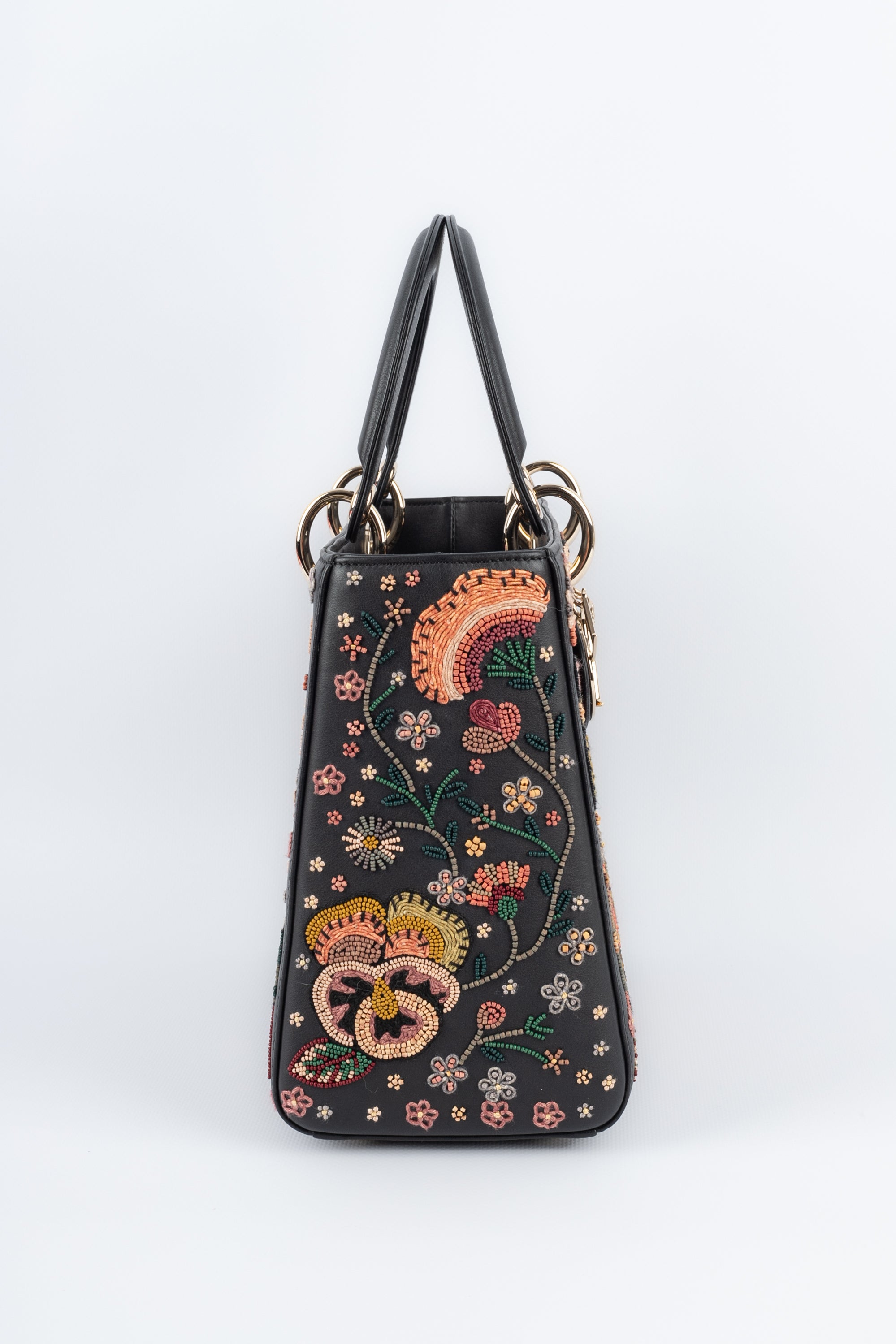 Lady dior best sale embroidered bag 2019