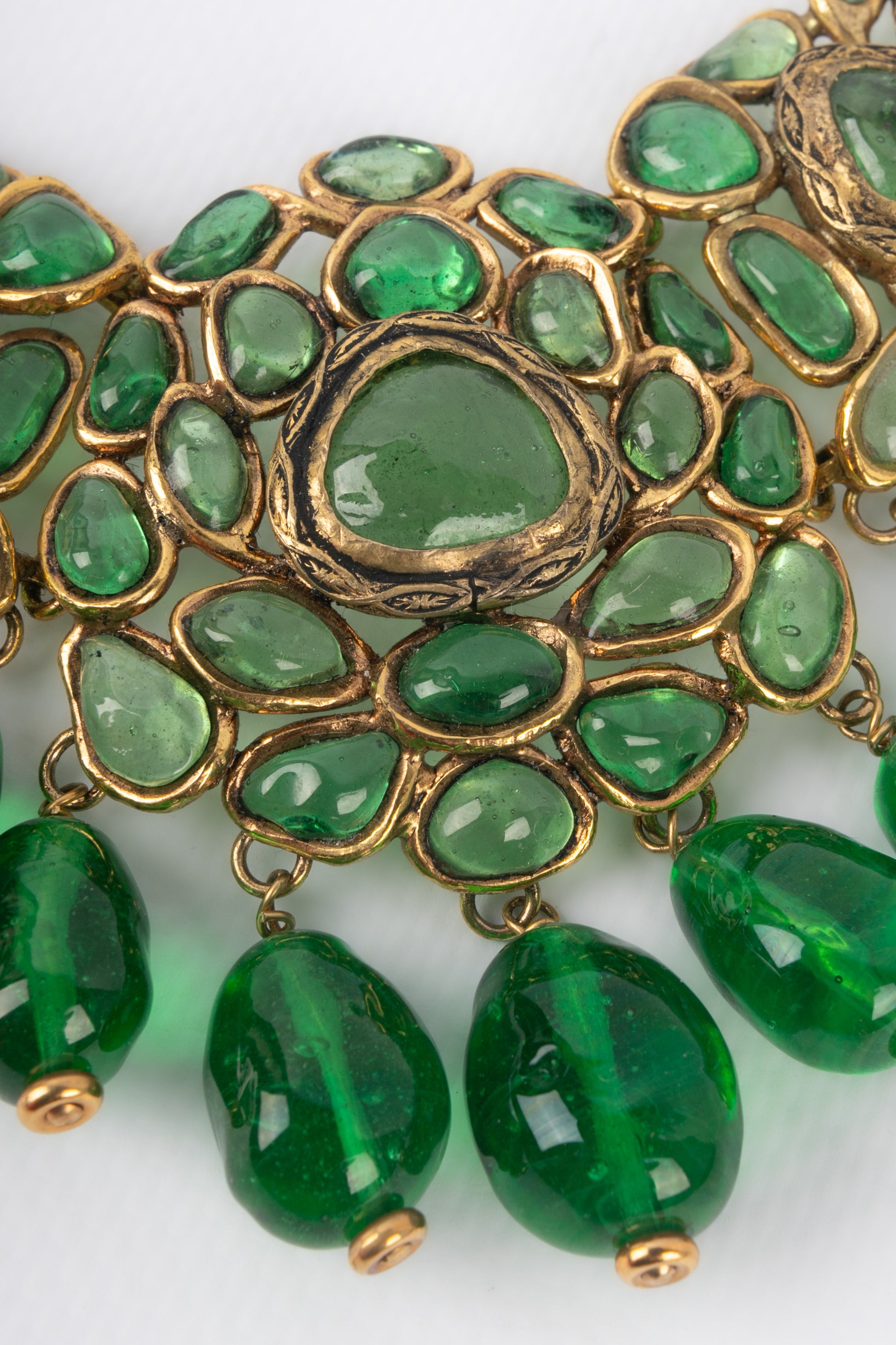 Collier en pâte de verre Chanel