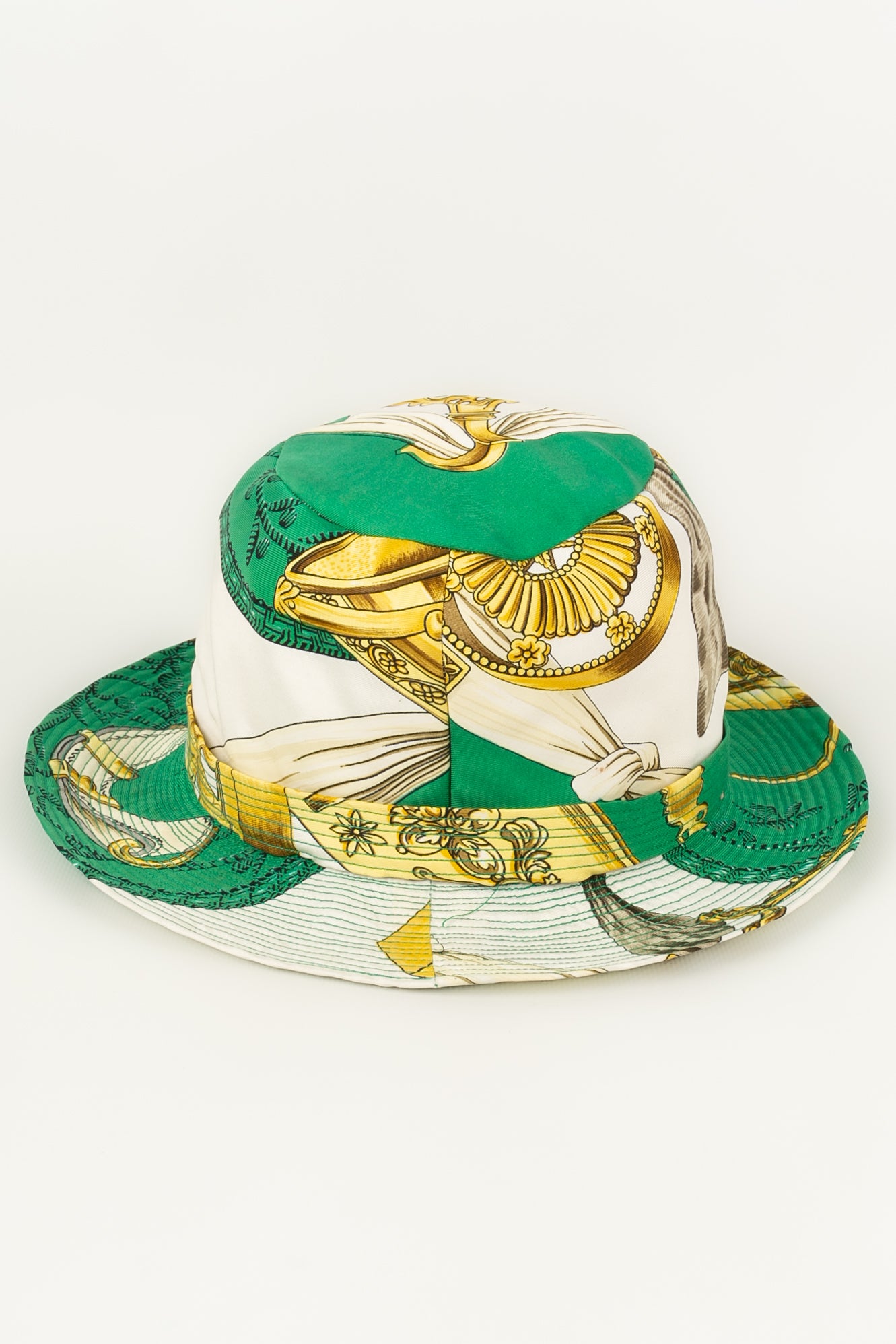 Chapeau en soie Hermès