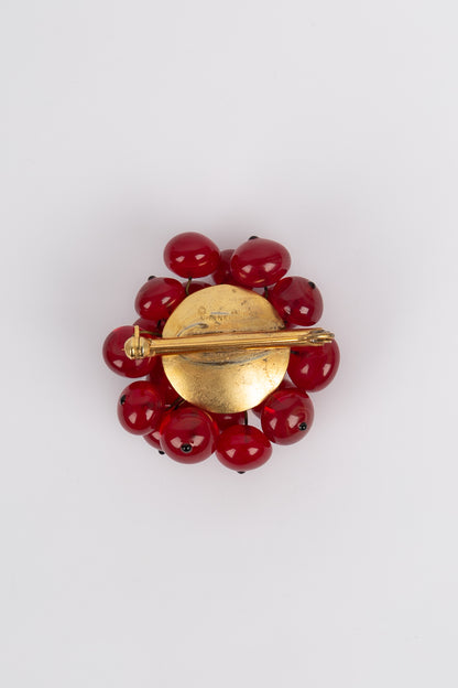 Broche en pâte de verre Chanel 