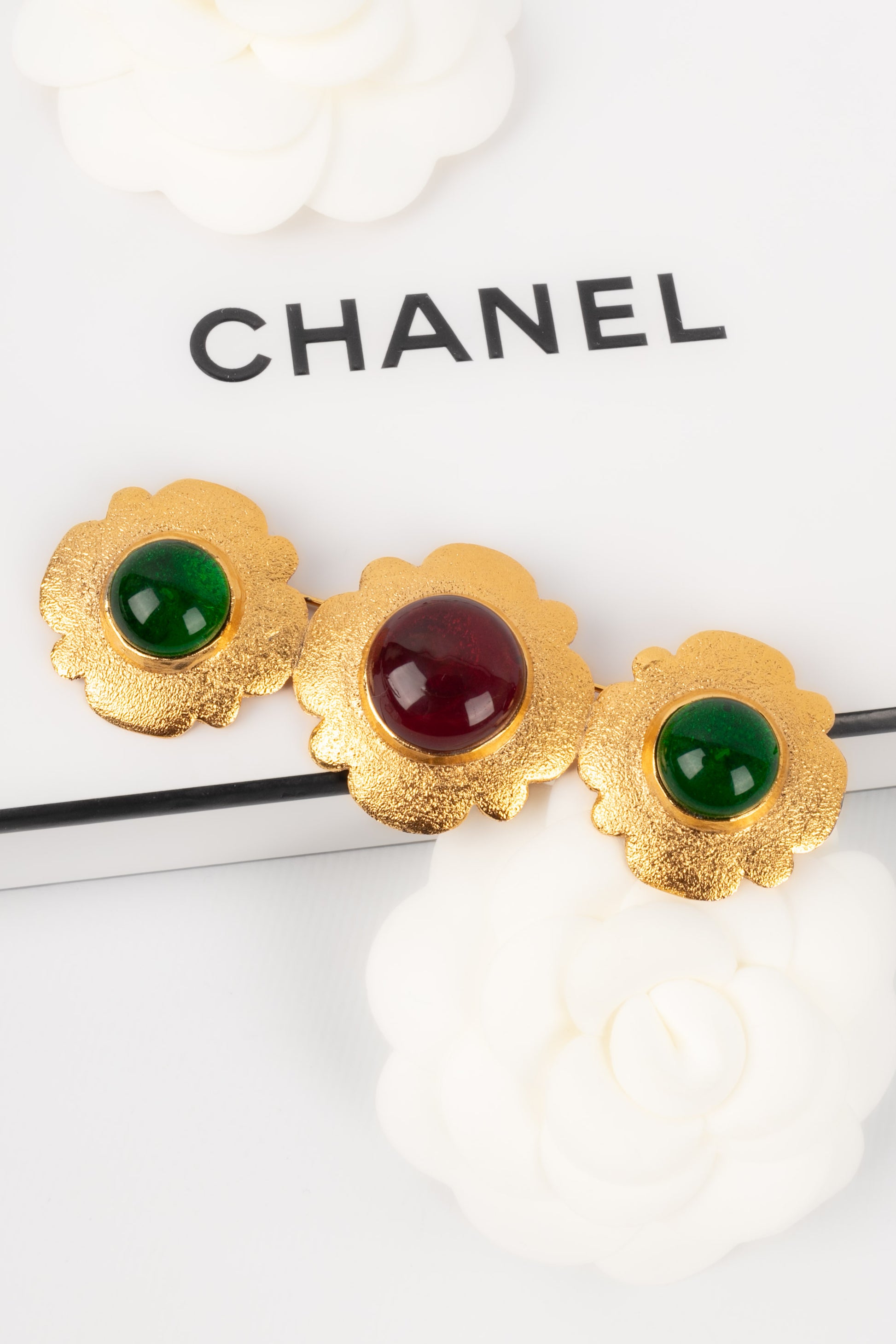 Broche dorée Chanel 1980s