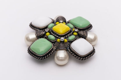 Broche croix Chanel Printemps 1996