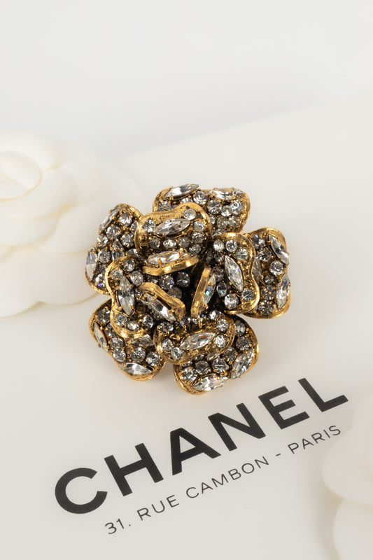 Broche camélia Chanel