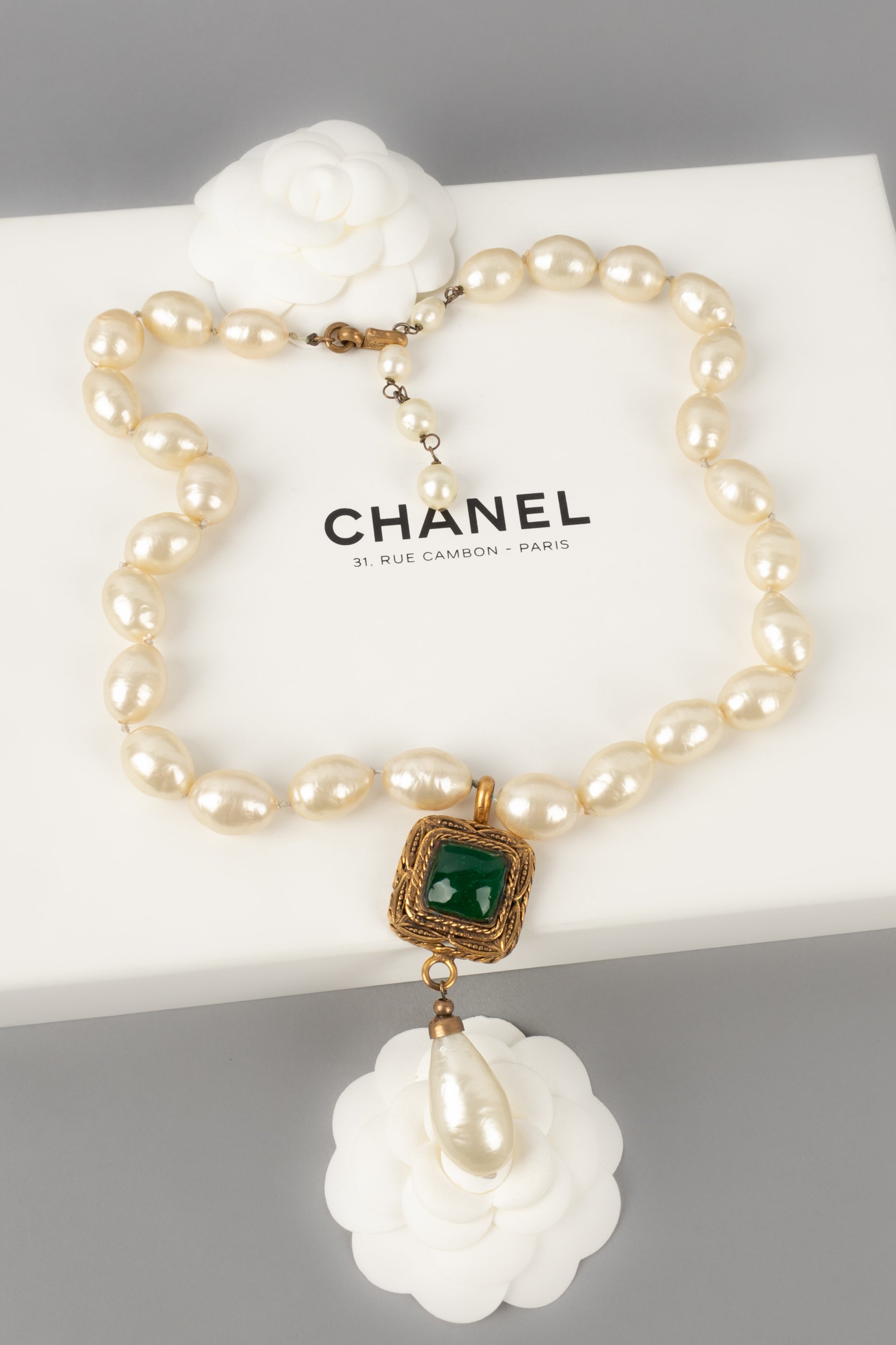 collier Chanel 1983