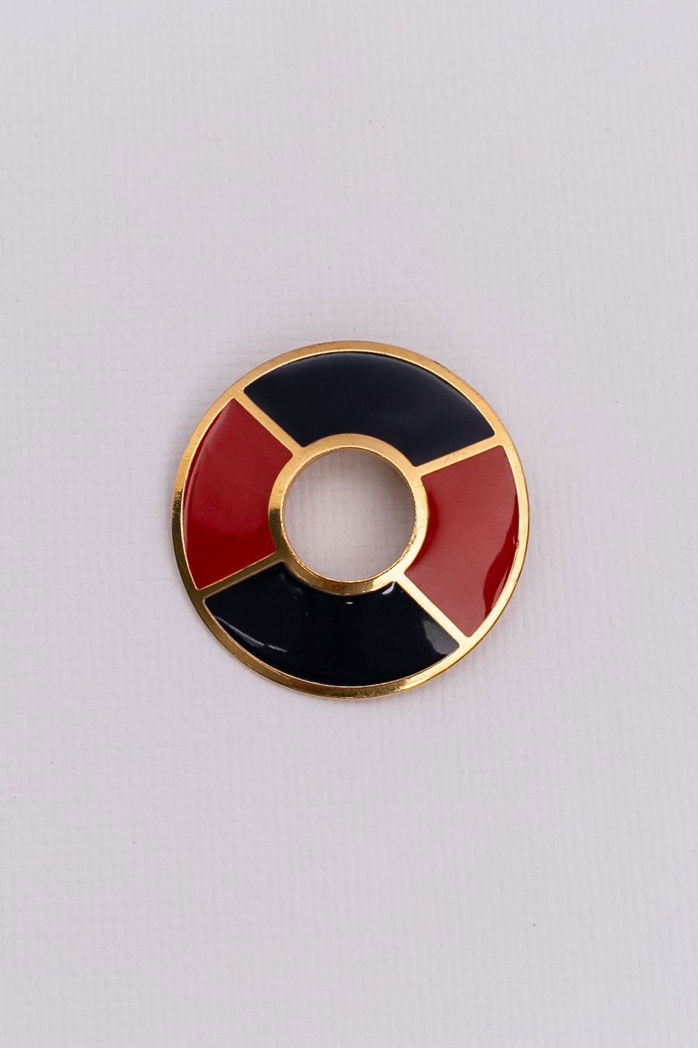 Broche émaillée Yves Saint Laurent