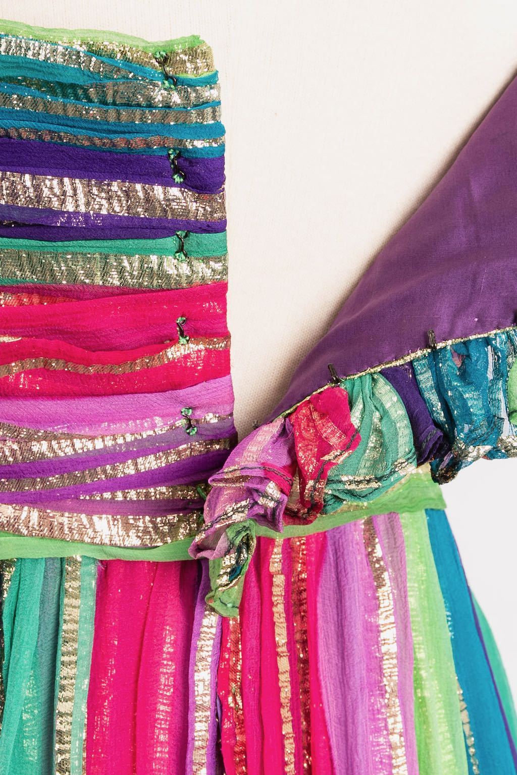 Robe en soie multicolore