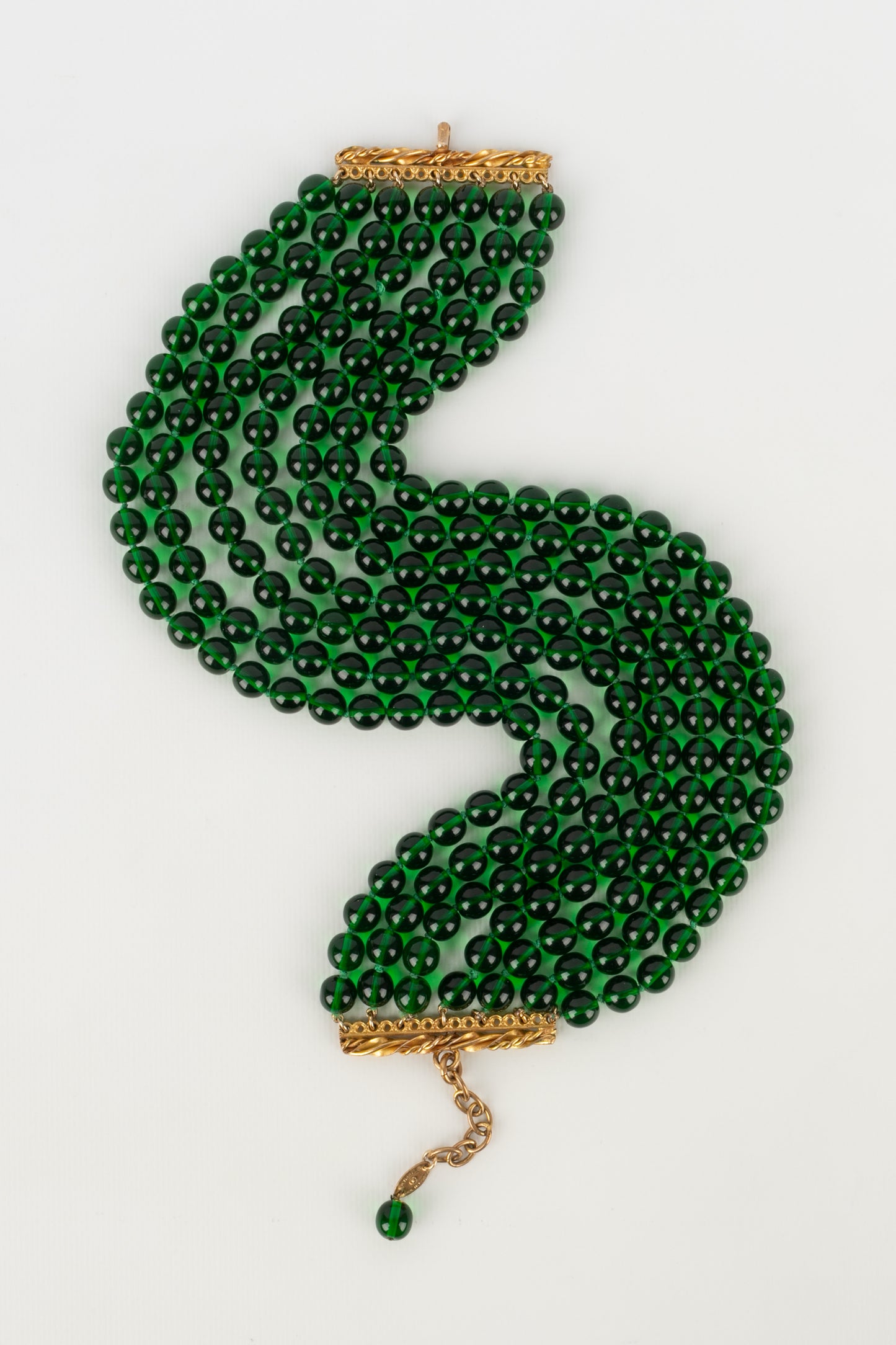 Collier de perles vertes Chanel